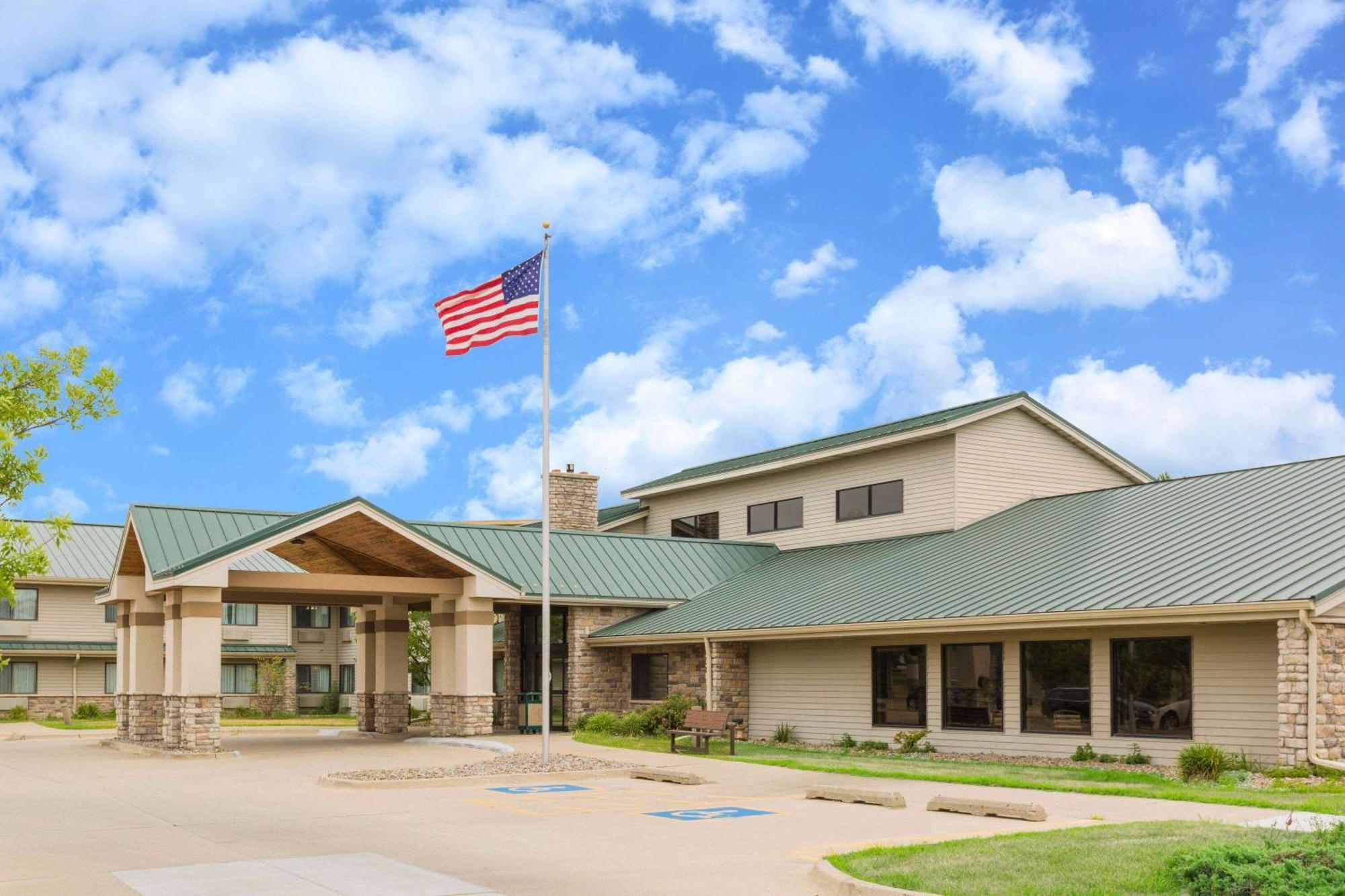 AmericInn by Wyndham Ankeny/Des Moines Exterior foto